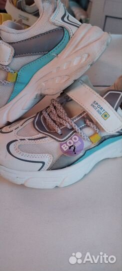 Кроссовки для девочки