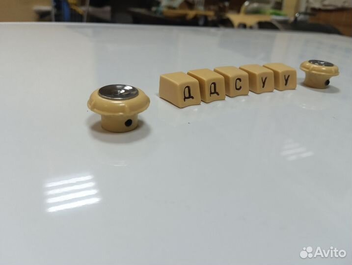 Комплект кнопок и регуляторов газ 21 и москвич 407