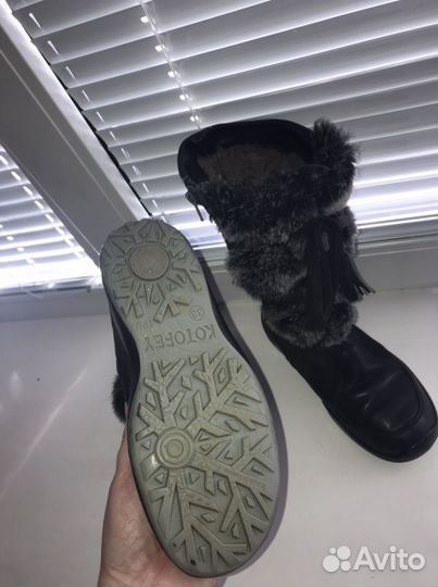 Зимние сапоги для девочки р. 33