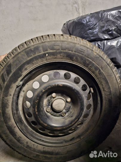 Автомобильное колесо r14 175/70 Michelin