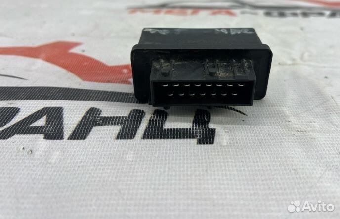 Реле топливного насоса Citroen C4 хэтчбек 5FW