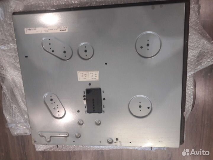 Встраимовая плита электрическая