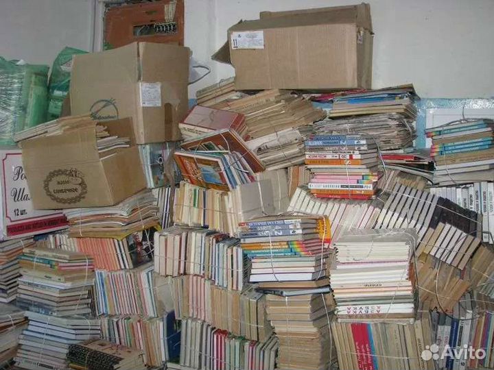 Прием книг на макулатуру