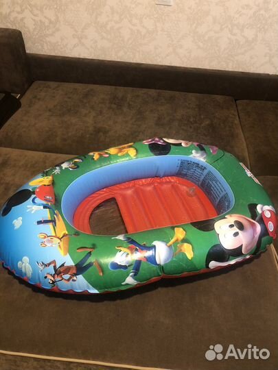 Детская надувная лодка