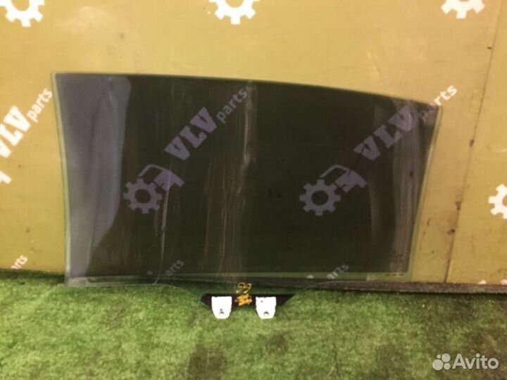 Стекло двери заднее правое Honda Accord 9