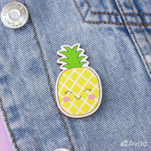 Значок Pineapple из дерева