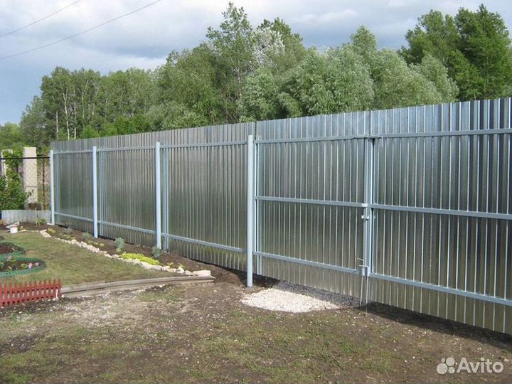 Забор из евроштакетника под ключ