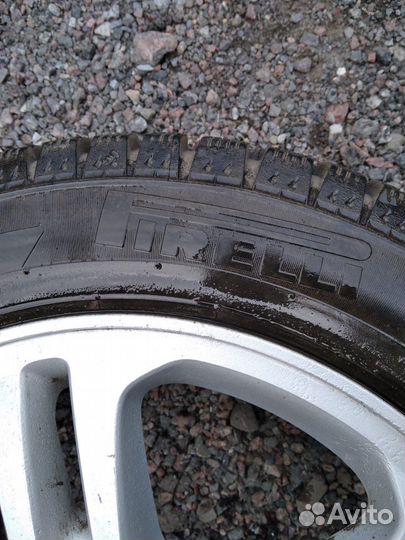 Pirelli Ice Zero 205/55 R16