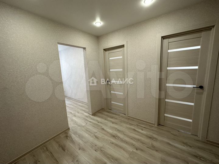 2-к. квартира, 50 м², 1/14 эт.