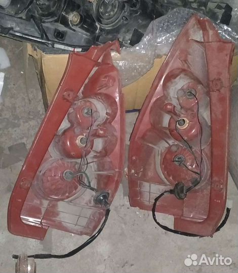 Мазда 5 стопы-фары