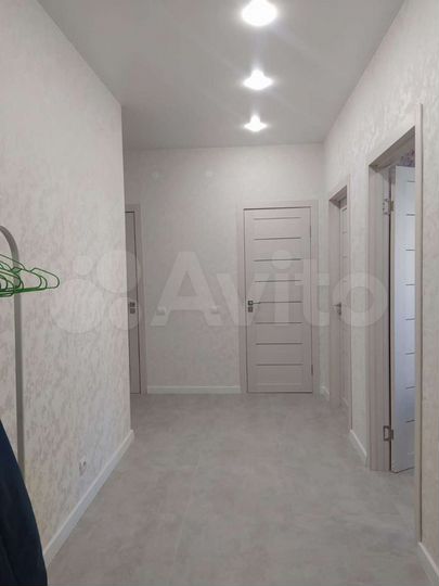 2-к. квартира, 70 м², 1/16 эт.