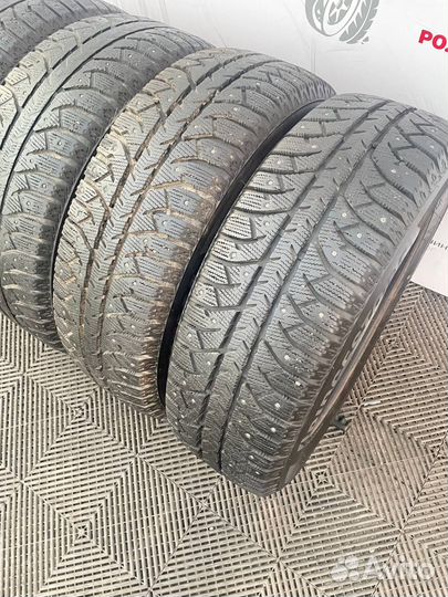 Bridgestone Ice Cruiser 7000 235/65 R17