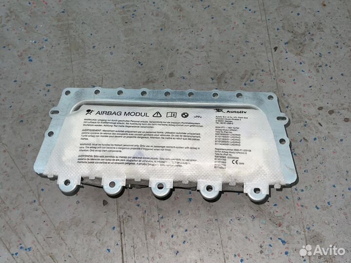 Подушка в торпеду BMW 5 F10