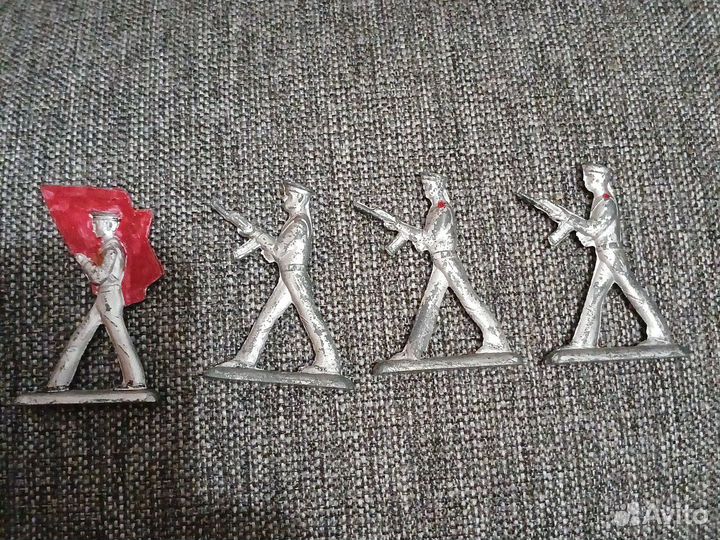 Солдатики времен СССР
