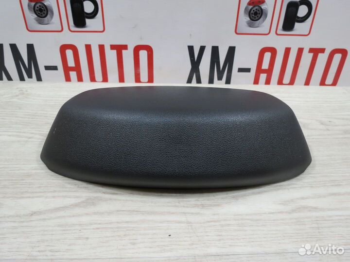 Обшивка крышки багажника Skoda Rapid