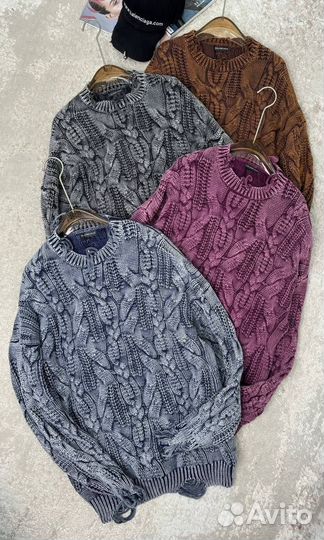 Свитера яркие Balenciaga