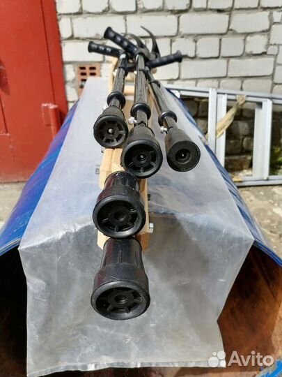 Костыль новый с подлокотником