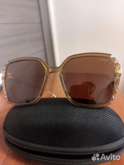 Солнцезащитные очки женские Dior