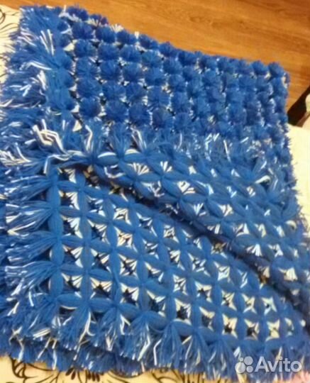 Новый плед из помпонов 100см на 120см