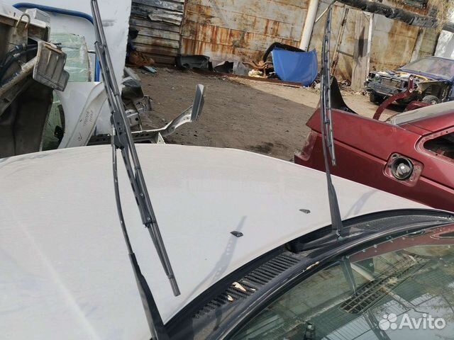 Поводок дворника стеклоочистителя Audi 100 C4