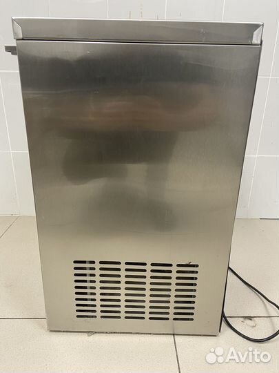 Лёдогенератор Koreco AZ 20/8 cube