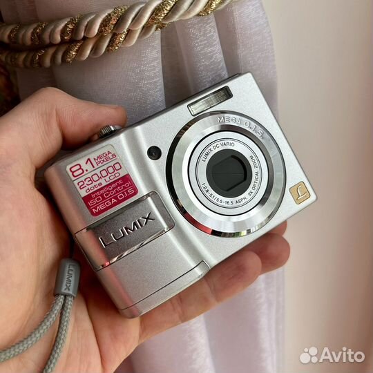 Компактный фотоаппарат Nikon, Sony, Samsung