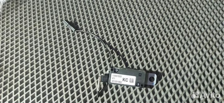 Антенна электрическая Opel Astra J GTC