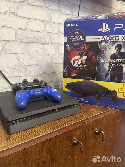 Sony PS4 slim