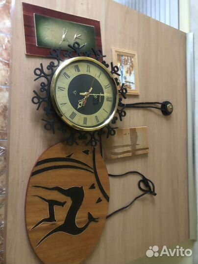 Часы и интерьерные миниатюры