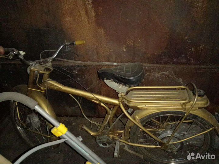 Велосипед с бензиновым мотором