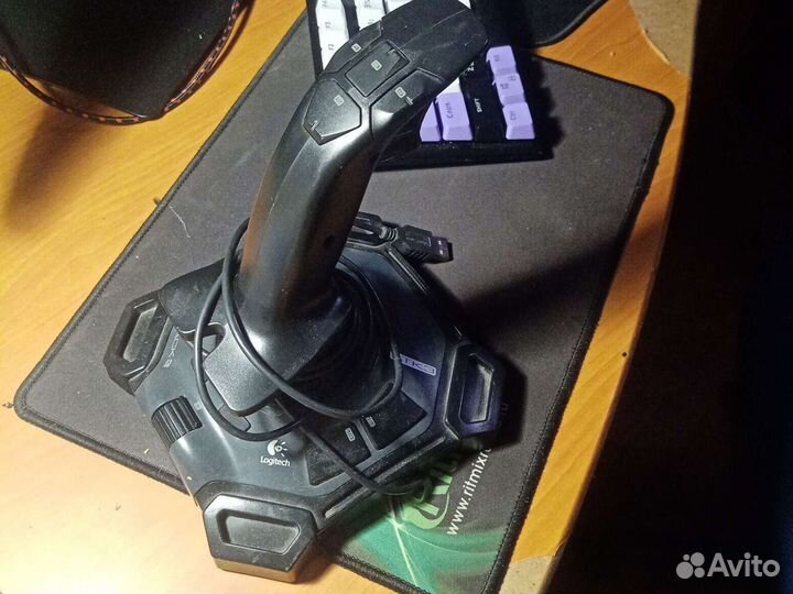 Джойстик Logitech attack 3