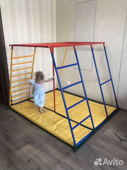 Многофункциональный спорткомплекс (спортивный угол