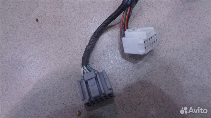 Проводка крышки багажника Toyota Avensis 1 1997-2