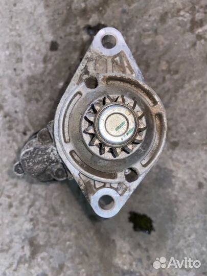 Стартер Volkswagen Tiguan внедорожник 1.4 2012