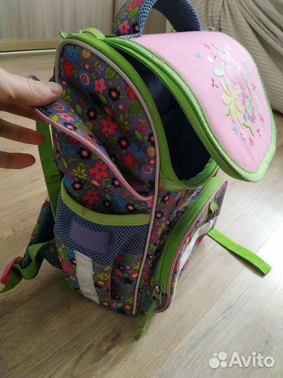 Рюкзак школьный для девочки ортопедический