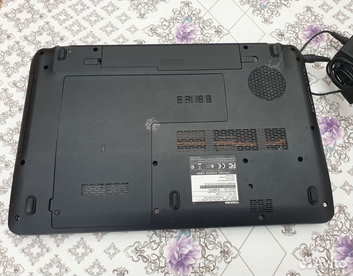 Ноутбук toshiba