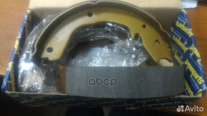 Колодки тормозные стояночного тормоза зад G