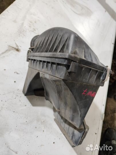 Корпус воздушного фильтра BMW E65