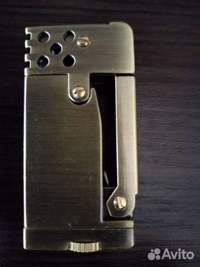 Зажигалка бензиновая