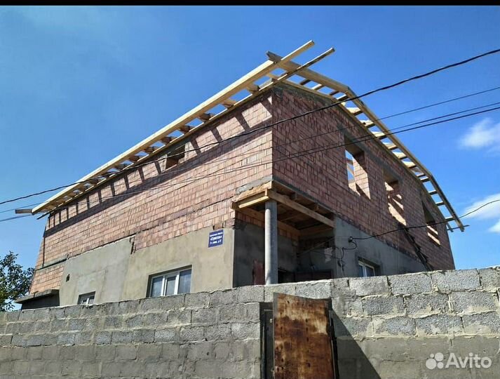 Кровельщики кровля кровельные работы крыша навес