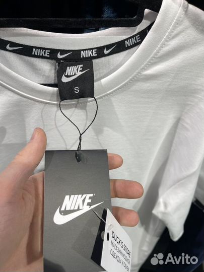 Футболка Nike белая