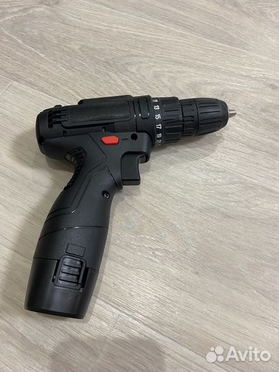 Шуруповёрт аккумуляторный