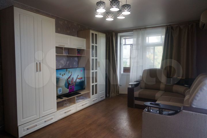 2-к. квартира, 59 м², 1/2 эт.