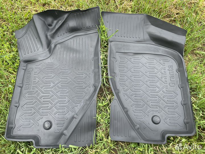 Автомобильные коврики Гранта