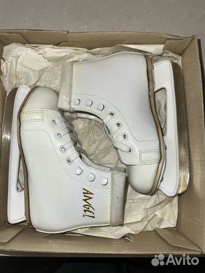 Коньки фигурные детские новые 30 размер белые