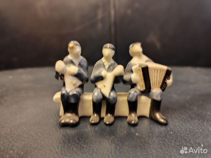 Фарфоровая статуэтка-ссср,Песочное,5 см