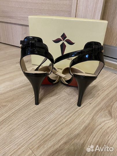 Босоножки женские 40 размер