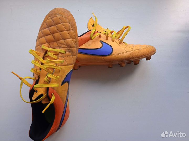 Футбольные бутсы nike tiempo