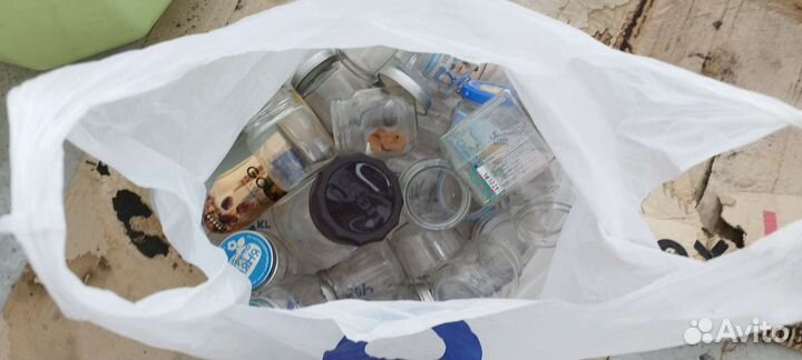 Банки от детского питания и кофе