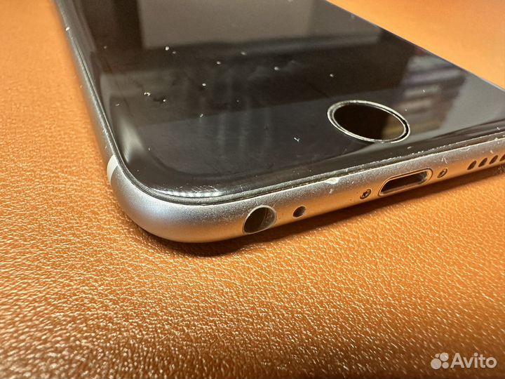 iPhone 6s 32 gb space gray